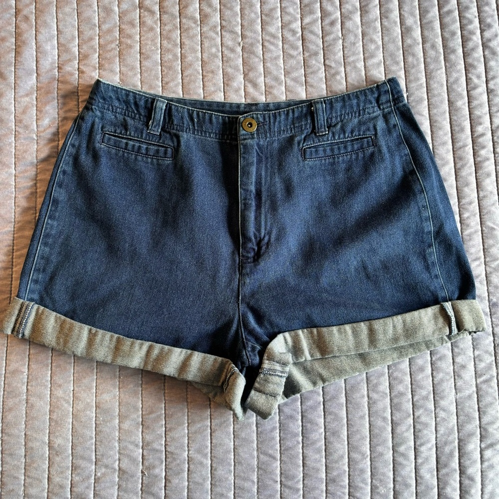 Vintage 90’s Liz Claiborne Navy Jean Shorts with Rolled Hem